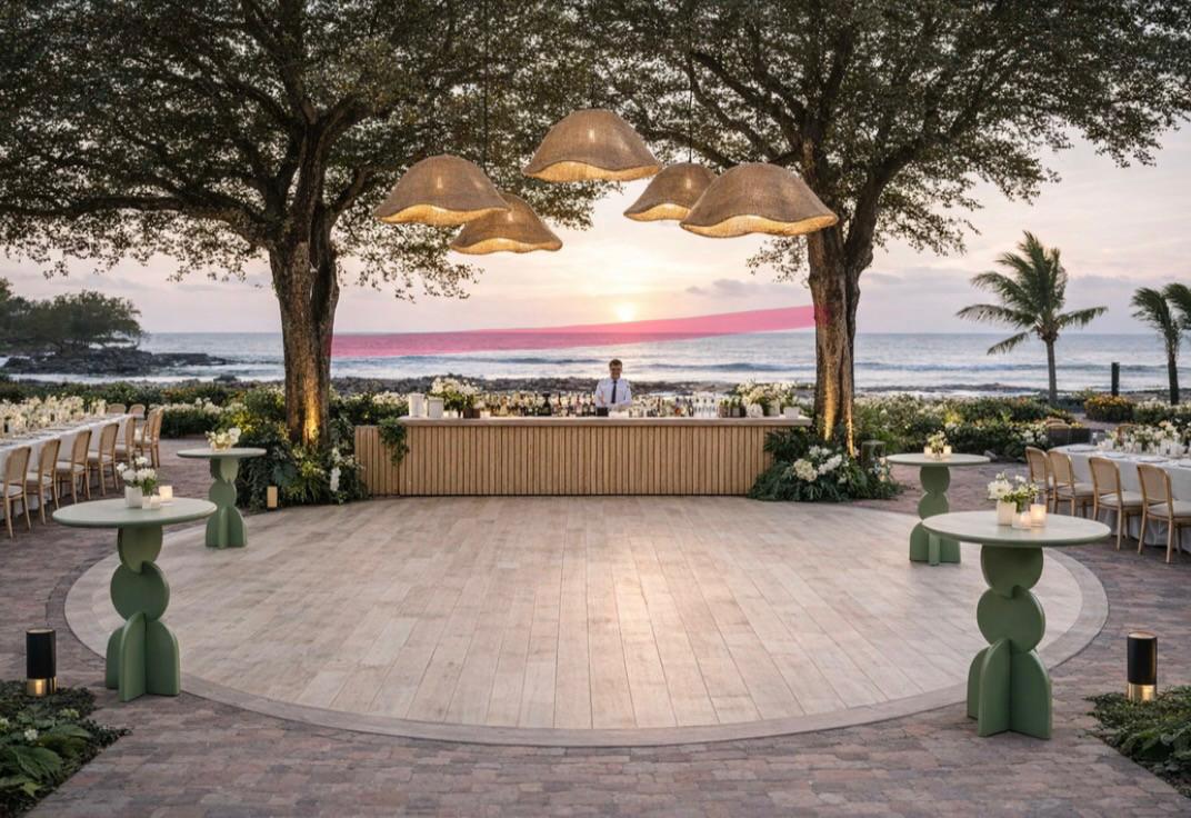 The Inn at Rancho Santana, pista de baile y bar al atardecer frente al mar